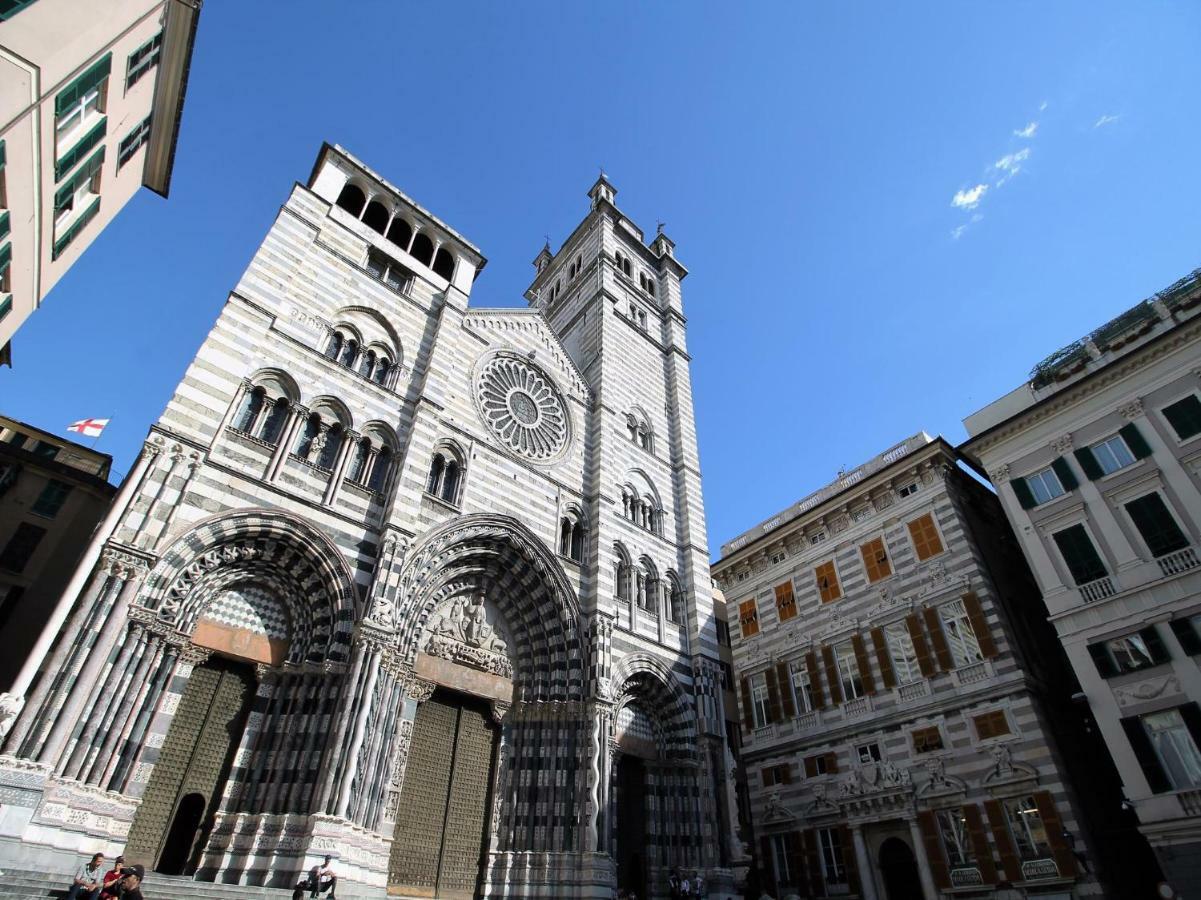 House Sarzano By Holiday World Genoa Bagian luar foto
